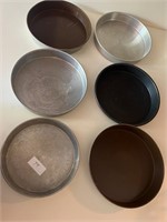 LOT OF MISC ROUND CAKE PANS 15" LARGEST