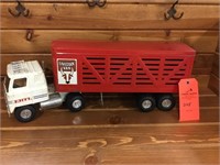 Ertl International truck w/livestock trailer