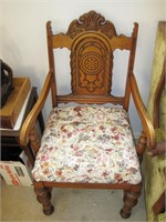 F7 - Ornate Stately Chair