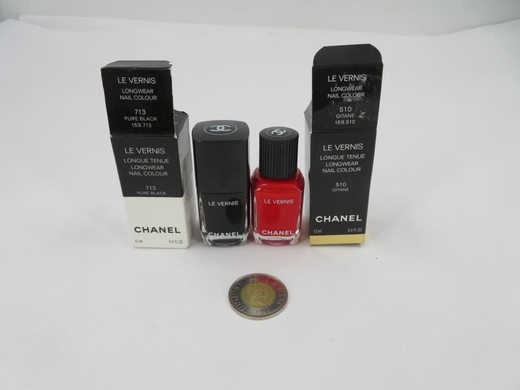 2 vernis à ongle neufs CHANEL