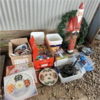 WL 7+ Christmas decor wreath santa plates yard lig