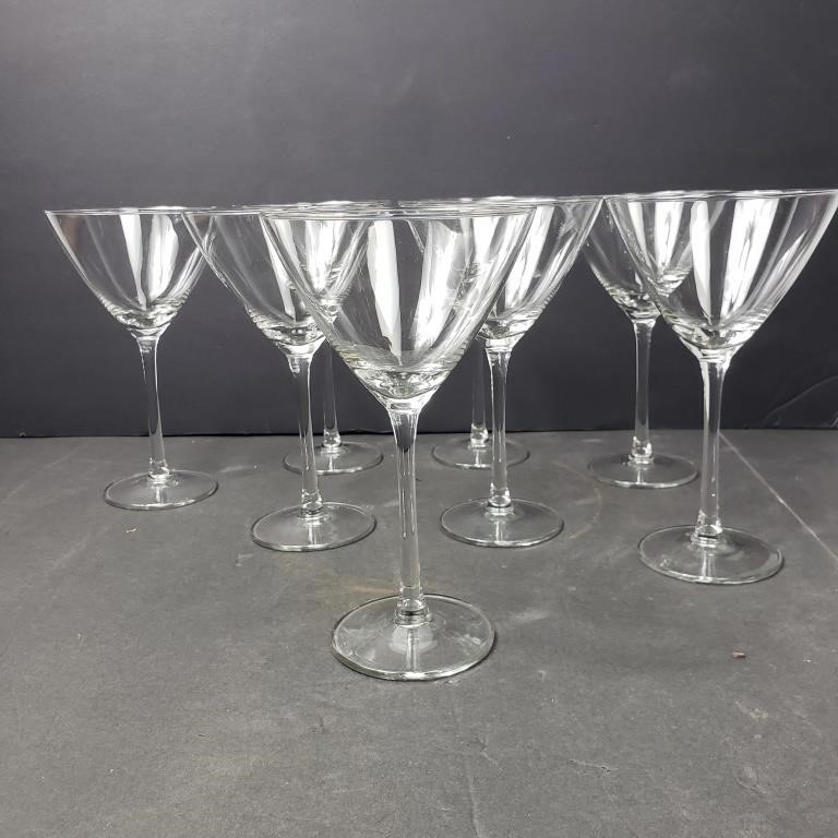 SET OF 8 MARTINI GLASSES