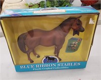 Blue Ribbon Stables blue box collectors horse