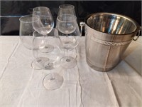 Ice Bucket w 5 Wine Glasses