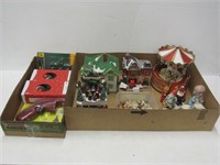 Christmas Decorations & Cords, 2 trays