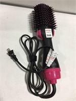 ONE STEP HAIR DRYER AND STYLER