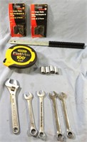 13 HOME SHOP TOOLS*STANLEY MEASURE TAPE*WRENCHES++