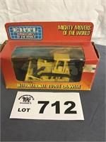 ERTL Mighty Movers Of the World 1/64