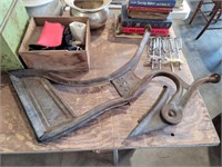 Cast iron Industrial Ornate School Desk Stand Leg