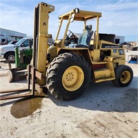 Allis Chalmers 706 gas Forklift has side shift