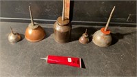 VINTAGE OIL CANS-IH AND SINGER