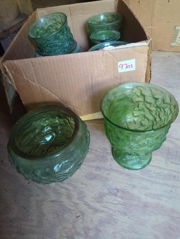 Vintage glassware vases/planters green 3 short