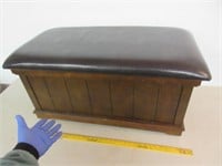 brown 3ft wide bench w/padded top (1of2)