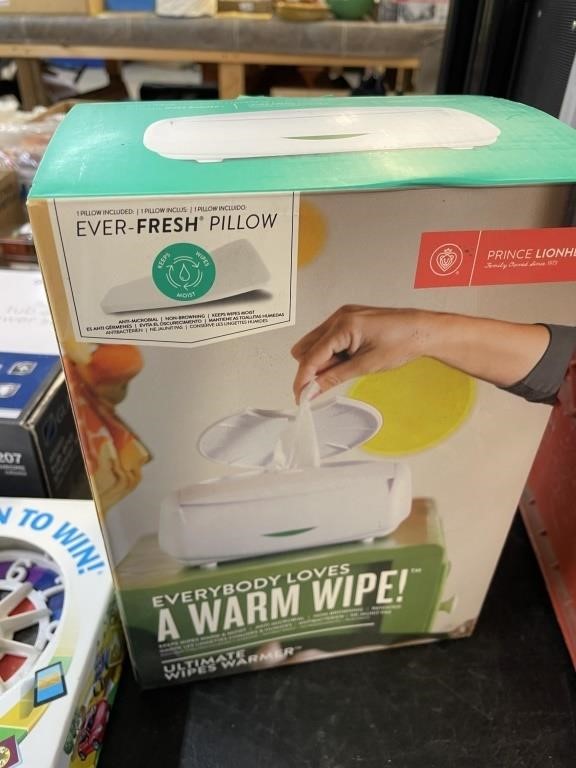 Baby wipe warmer