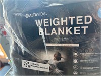 12 Pound weighted blanket new