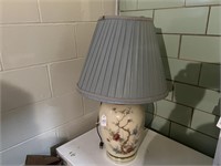 Urn Style Lamp