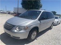 2006 Chrysler Town and Country LX