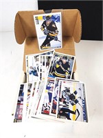 COLLECT Assorted 1995 Upper Deck Hockey Cards