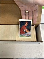 LARGE LOT OF MIXED BASEBALL CARDS