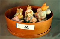 LOT OF BEATRIX POTTER FIGURINES