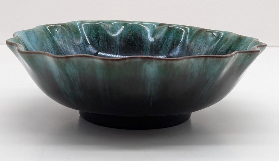 Blue Mountain Pottery 1945-1970- Bowl