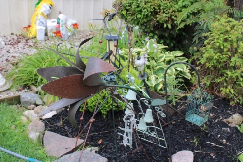 Metal Garden Decor