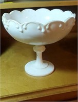 White drip design compote approx 9 inches tall