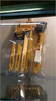 1 LOT DEWALT RECIPROCATING SAW BLADE SET