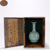Chinese Glazed Porcelain Vase w Wood Case