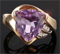 TRILLION CUT AMETHYST & DIA.14K YELLOW GOLD RING