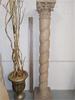 1 tan pillar made of hard plastic