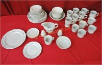 Pfaltzgraff Dish Set: 40 piece lot