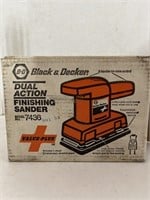 Black and Decker Dual Action Finishing Sander
