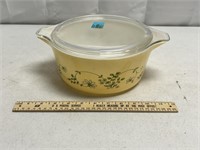 Pyrex Shenandoah Casserole Dish with Cover