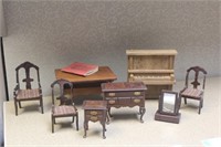 Lot of 9 vintage doll house furniture