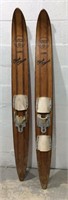 Pair of Lund Vintage Wood Water Skis K10C