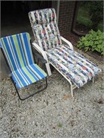 2 lawn chairs