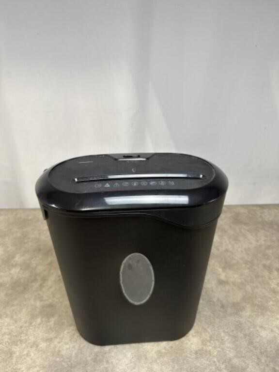 OfficeMax electric paper shredder