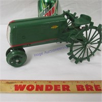 Scale models Oliver Row Crop 70 tractor
