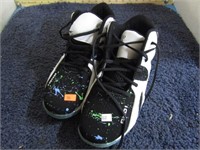 AND 1 SHOES -- BOYX 6