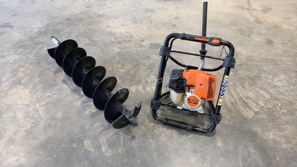 Stihl BT131 Gas earth auger c/w new 8" auger bit