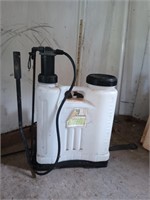 2 gallon backpack sprayer