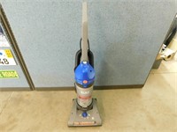 Hoover Wind Tunnel High Capacity Vacuum - Tested