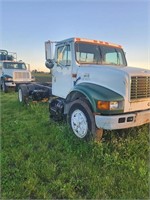 99 IH 4700 DT466 23k mls auto needs battery and
