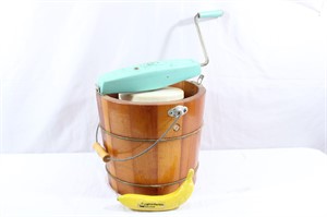 Proctor-Silex Wooden Bucket Ice Cream Maker