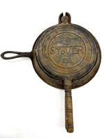 Stover Cast Iron Waffle Iron