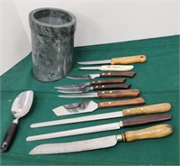 Wine cooler with knives and scoop