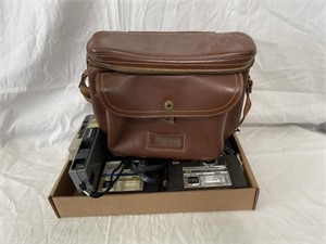8- Vintage Cameras w/ Camera Case