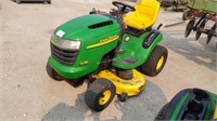 John Deere LA115 Riding Mower