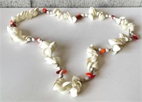 Vtg. Seashell Necklace